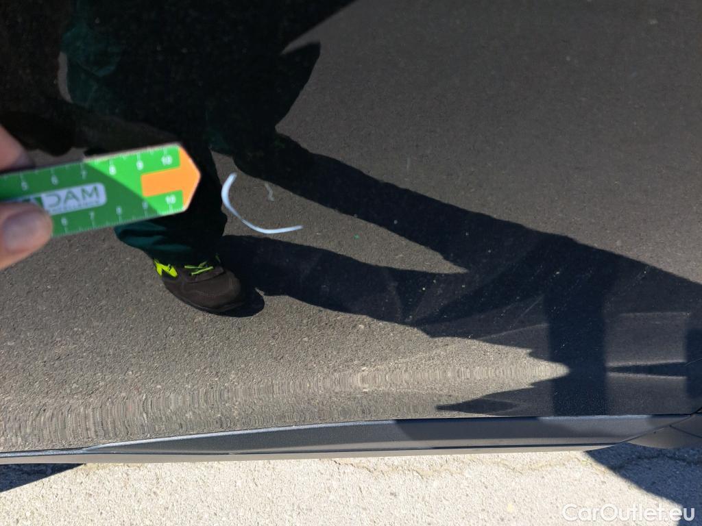  Peugeot  2008 PEUGEOT  / 2019 / 5P / todoterreno Active BlueHDI 81kW (110CV) #23