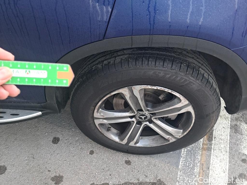  Mercedes  G-Klasee MERCEDES-BENZ Clase GLC / 2019 / 5P / todoterreno GLC 200 d 4MATIC #3