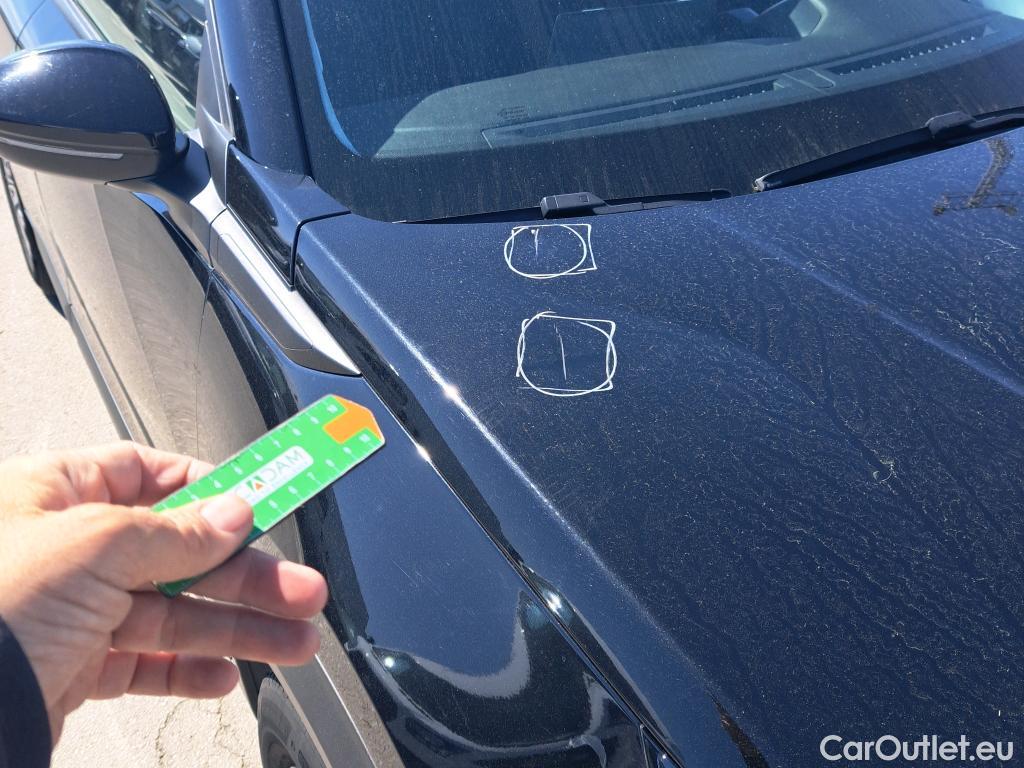  Peugeot  2008 PEUGEOT  / 2019 / 5P / todoterreno Active BlueHDI 81kW (110CV) #3