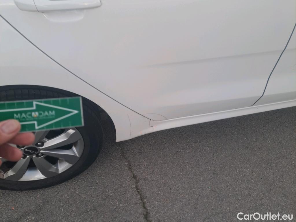  KIA  Rio KIA  / 2020 / 5P / berlina con portón 1.0 T-GDi 74kW (100CV) MHEV iMT Drive #15