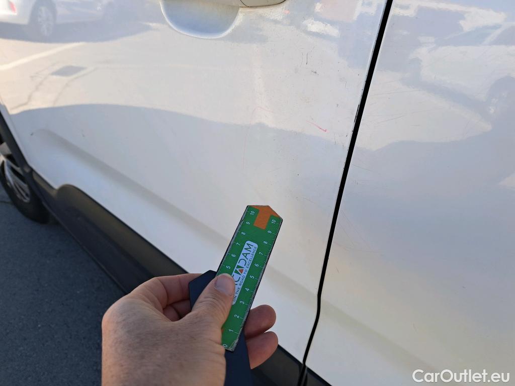  Peugeot  RIFTER PEUGEOT  / 2018 / 5P / monovolumen compacto Active Standard BlueHDi 73kW #17