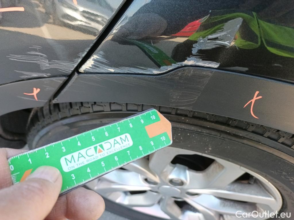  Land Rover  Discovery LAND ROVER  7 Plazas 2.0 I4 TD4 132kW (180CV) S Auto #42