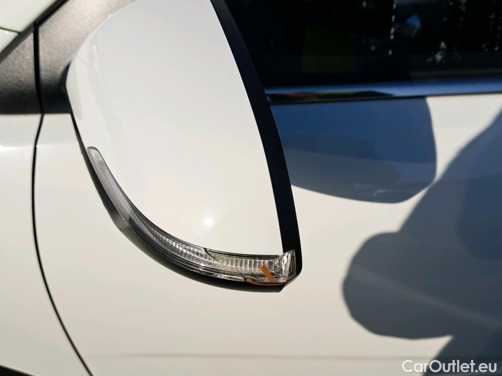  KIA  STONIC KIA  / 2017 / 5P / todoterreno 1.0 T-GDi 88kW (120CV) MHEV iMT Drive #31