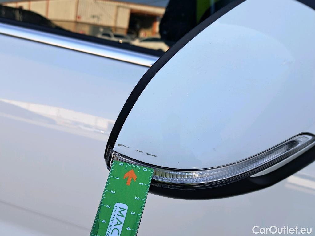  KIA  STONIC KIA  / 2017 / 5P / todoterreno 1.0 T-GDi 88kW (120CV) MHEV iMT Drive #48