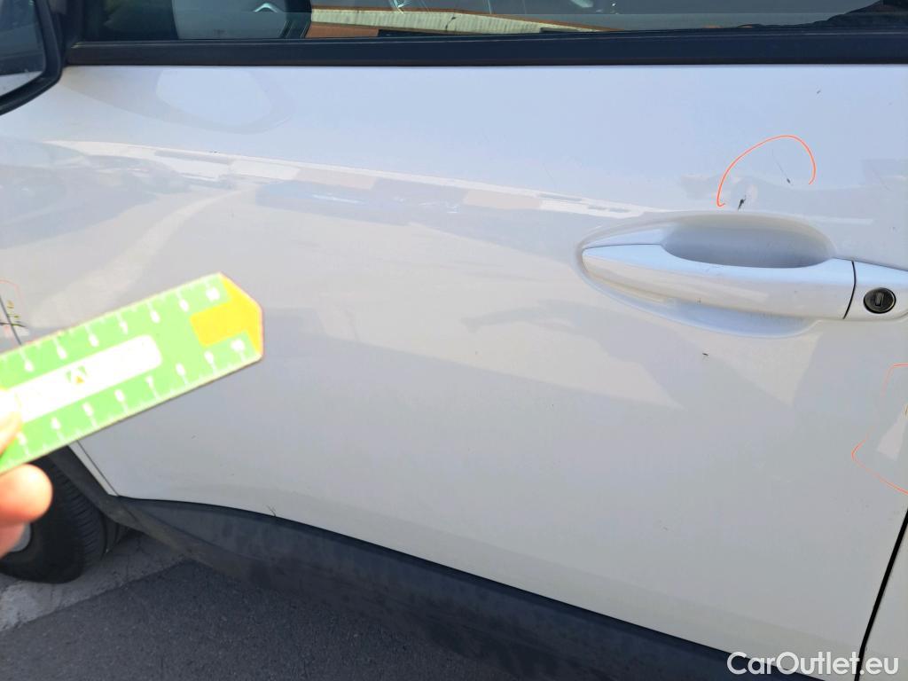  Peugeot  3008 PEUGEOT  / 2016 / 5P / todoterreno 1.5 BlueHDi 96kW (130CV) S&S Active (AC) #5