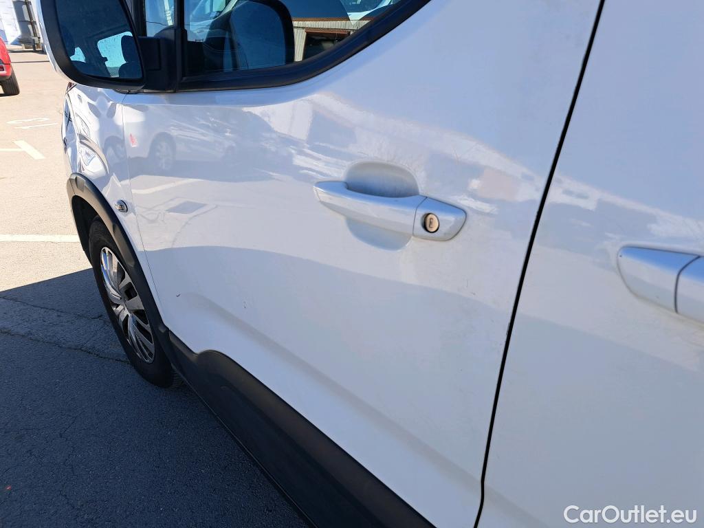  Peugeot  RIFTER PEUGEOT  / 2018 / 5P / monovolumen compacto Active Standard BlueHDi 73kW #15