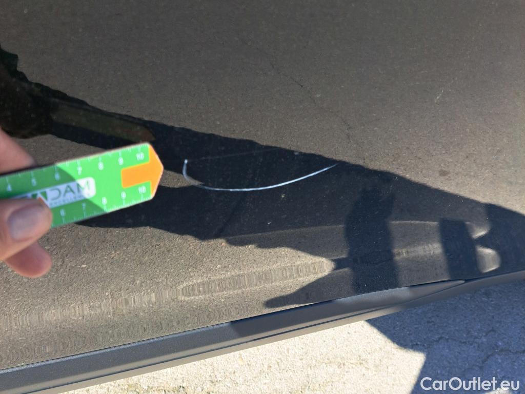  Peugeot  2008 PEUGEOT  / 2019 / 5P / todoterreno Active BlueHDI 81kW (110CV) #26