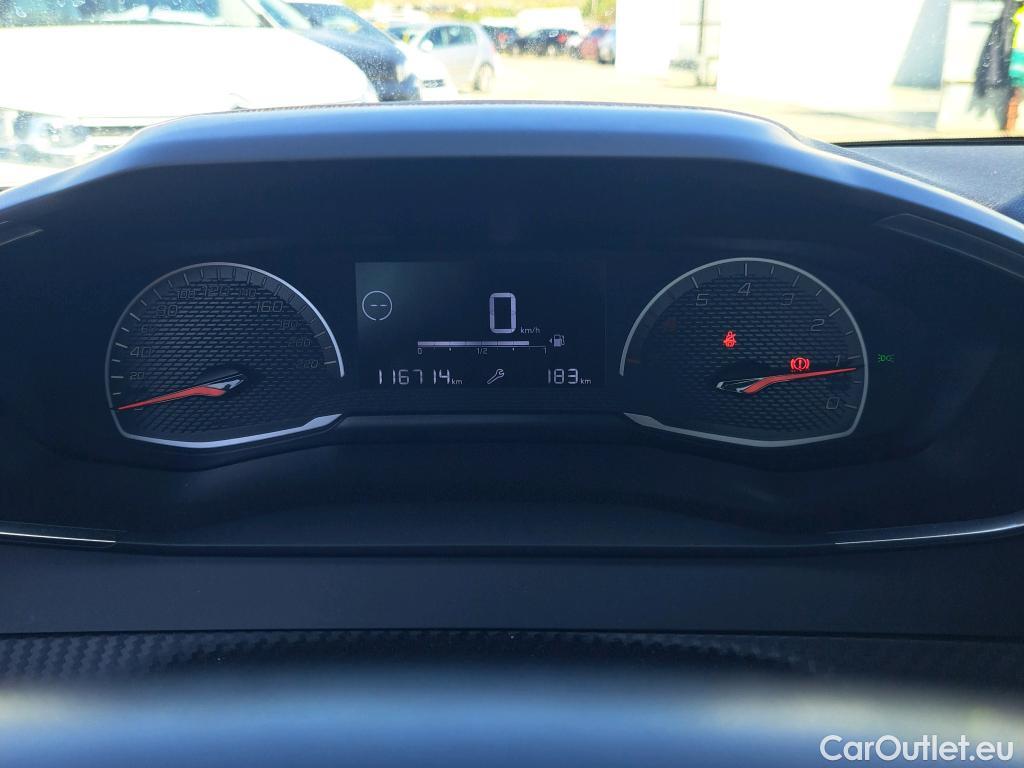  Peugeot  2008 PEUGEOT  / 2019 / 5P / todoterreno Active BlueHDI 81kW (110CV) #44