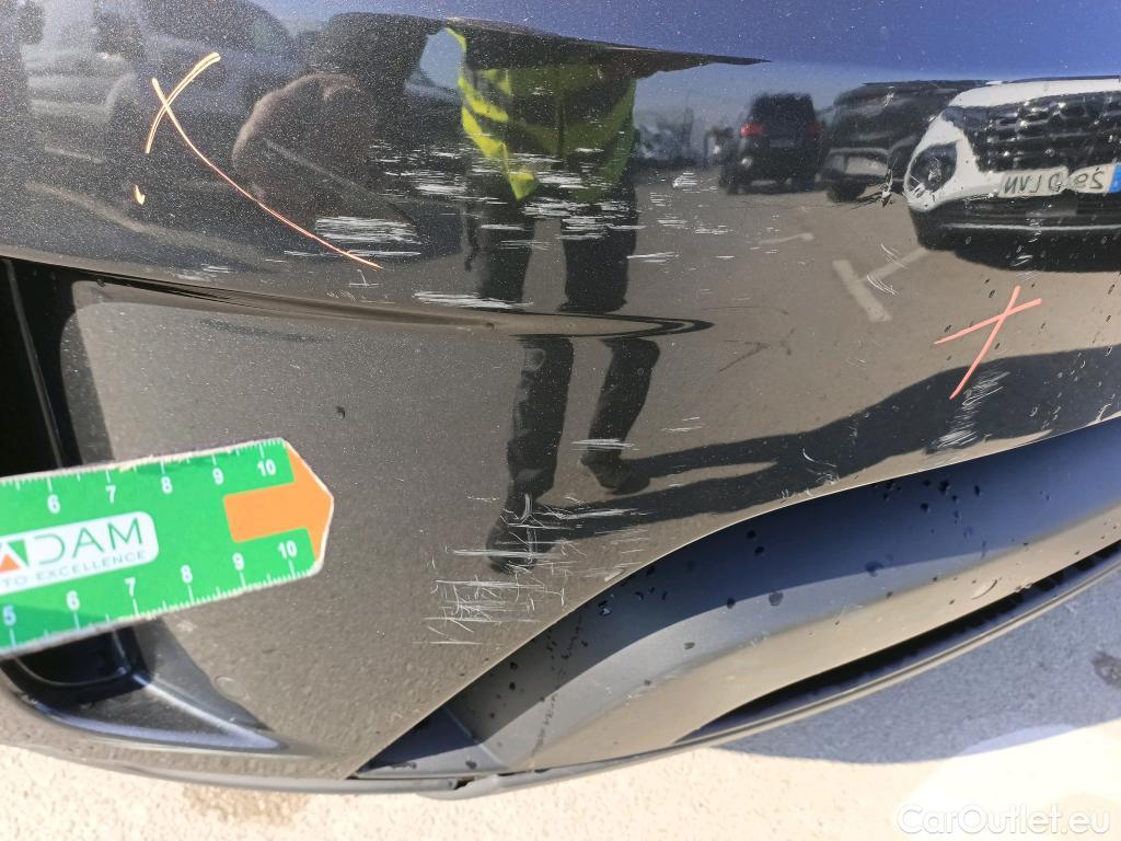  Land Rover  Discovery LAND ROVER  7 Plazas 2.0 I4 TD4 132kW (180CV) S Auto #30