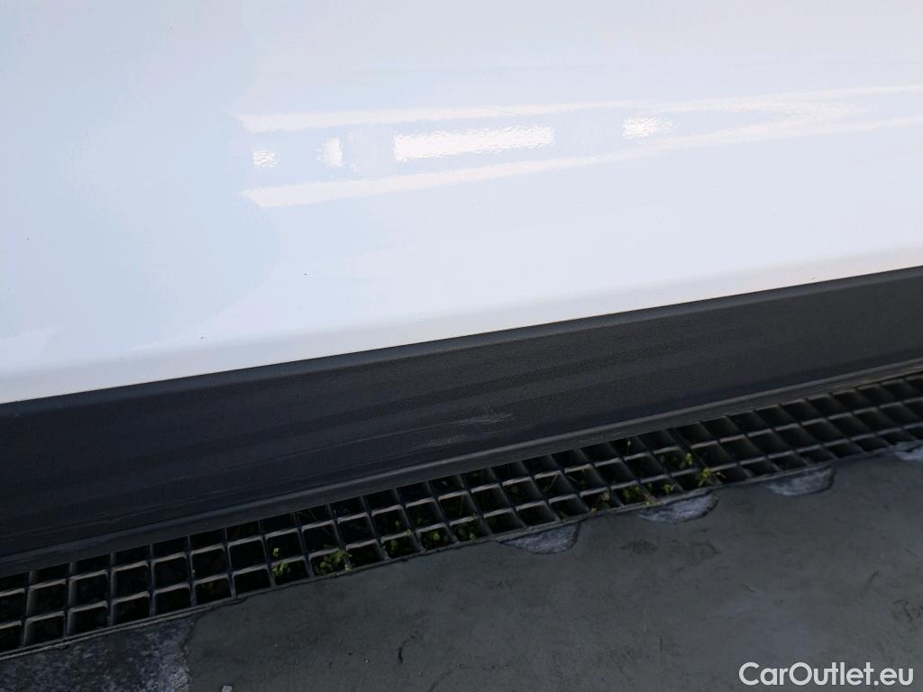  KIA  STONIC KIA  / 2017 / 5P / todoterreno 1.0 T-GDi 88kW (120CV) MHEV iMT Drive #39