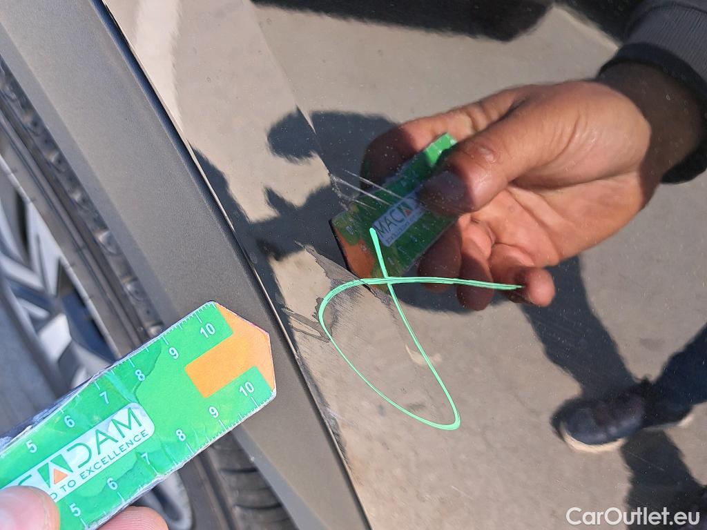  Peugeot  2008 PEUGEOT  / 2019 / 5P / todoterreno Active BlueHDI 81kW (110CV) #5