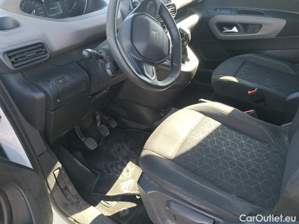  Peugeot  RIFTER PEUGEOT  / 2018 / 5P / monovolumen compacto Active Standard BlueHDi 73kW #27
