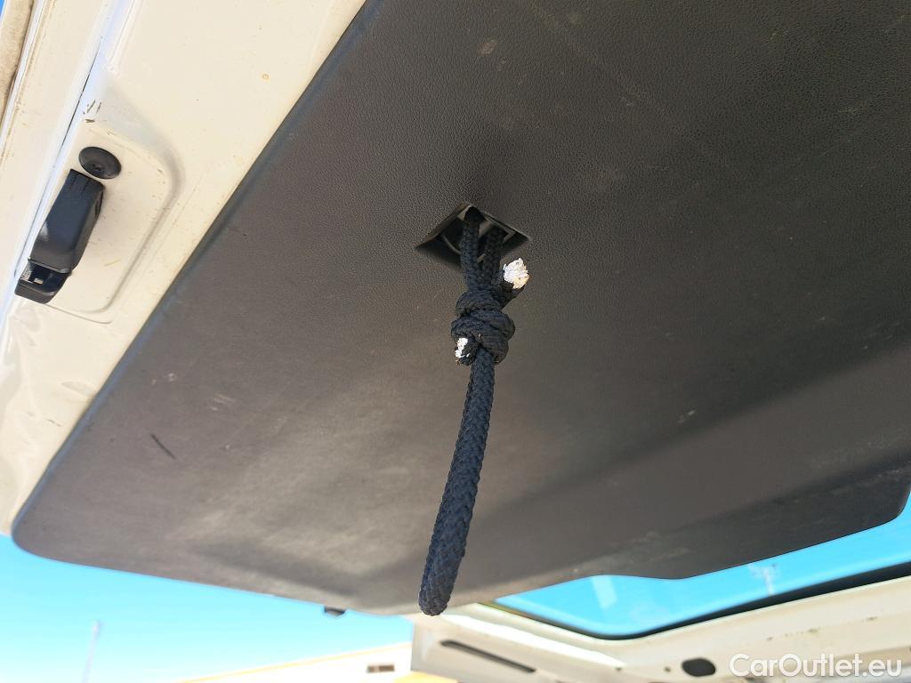  Peugeot  RIFTER PEUGEOT  / 2018 / 5P / monovolumen compacto Active Standard BlueHDi 73kW #34