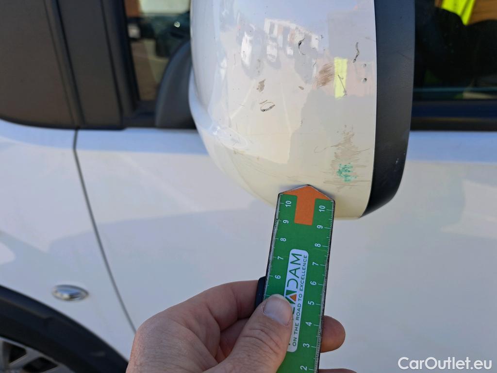  Peugeot  RIFTER PEUGEOT  / 2018 / 5P / monovolumen compacto Active Standard BlueHDi 73kW #44