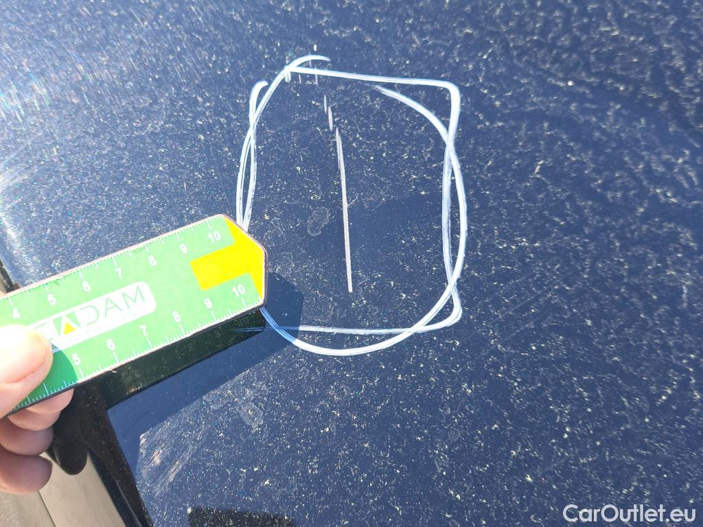  Peugeot  2008 PEUGEOT  / 2019 / 5P / todoterreno Active BlueHDI 81kW (110CV) #4