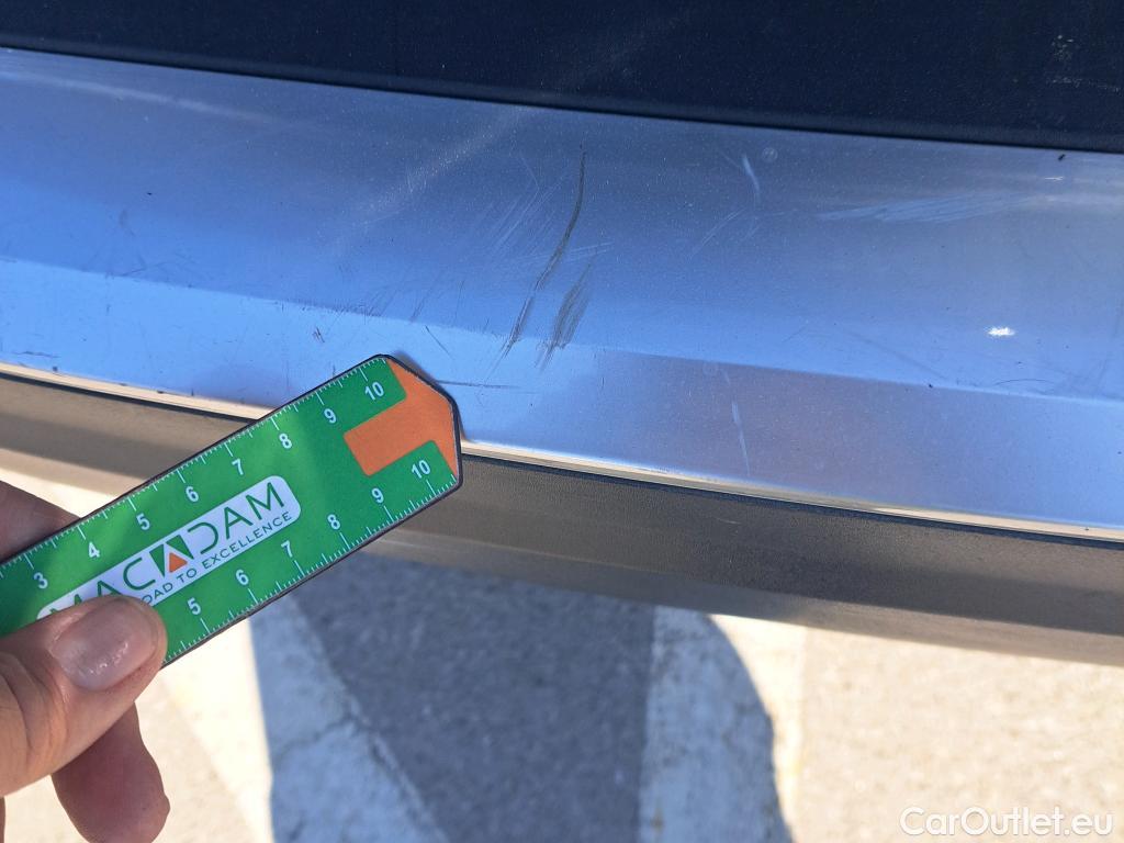  Peugeot  2008 PEUGEOT  / 2019 / 5P / todoterreno Active BlueHDI 81kW (110CV) #35