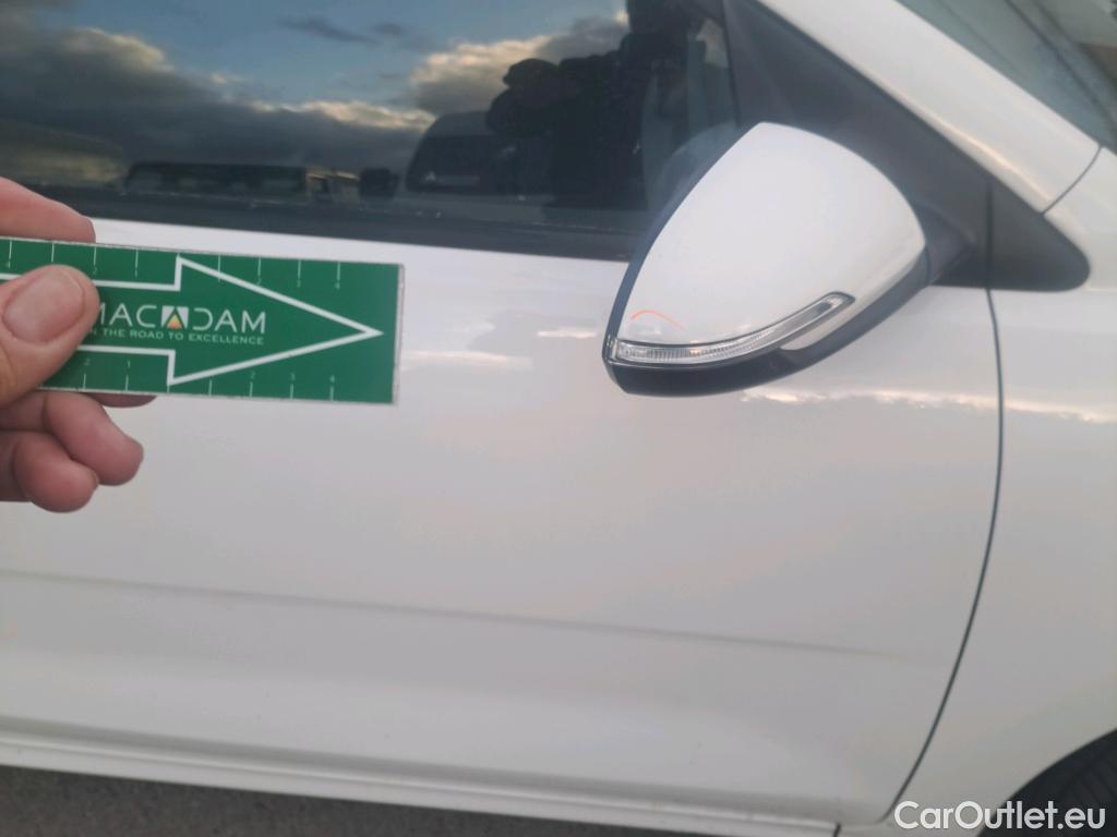  KIA  Rio KIA  / 2020 / 5P / berlina con portón 1.0 T-GDi 74kW (100CV) MHEV iMT Drive #24