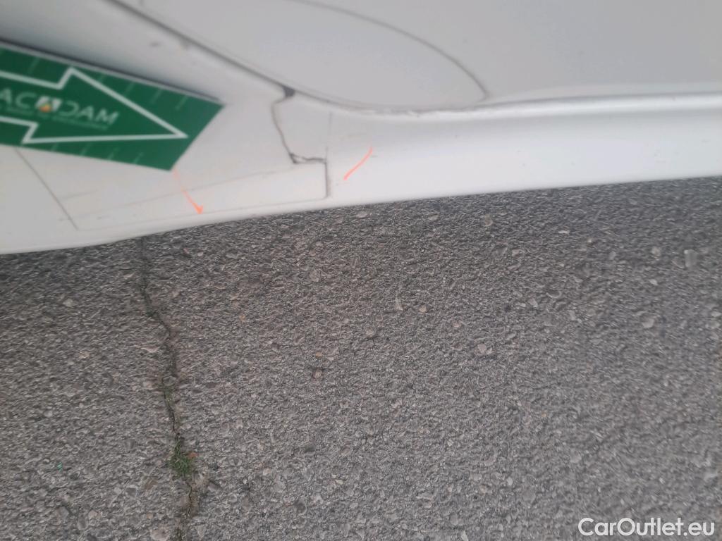  KIA  Rio KIA  / 2020 / 5P / berlina con portón 1.0 T-GDi 74kW (100CV) MHEV iMT Drive #16