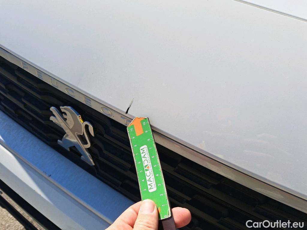  Peugeot  RIFTER PEUGEOT  / 2018 / 5P / monovolumen compacto Active Standard BlueHDi 73kW #49