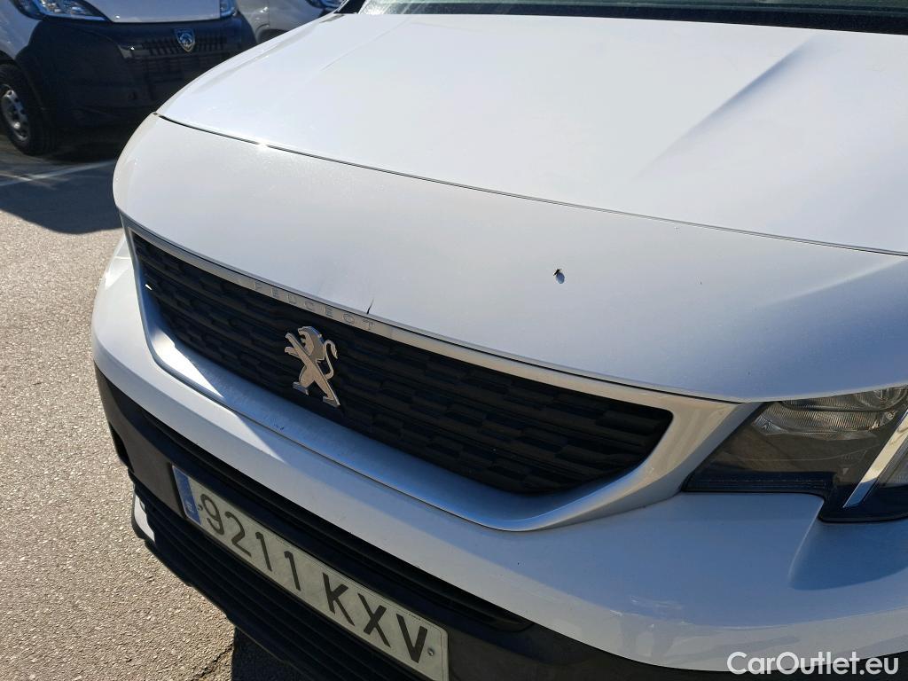  Peugeot  RIFTER PEUGEOT  / 2018 / 5P / monovolumen compacto Active Standard BlueHDi 73kW #48