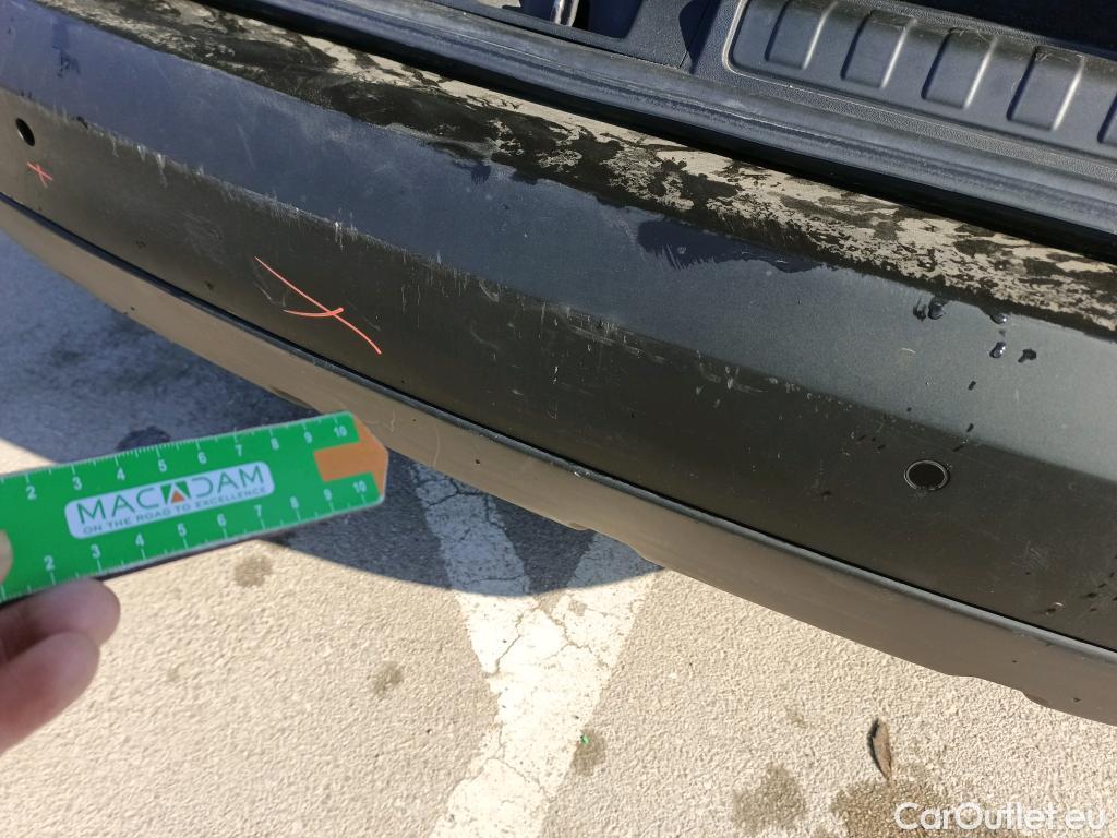  Land Rover  Discovery LAND ROVER  7 Plazas 2.0 I4 TD4 132kW (180CV) S Auto #32