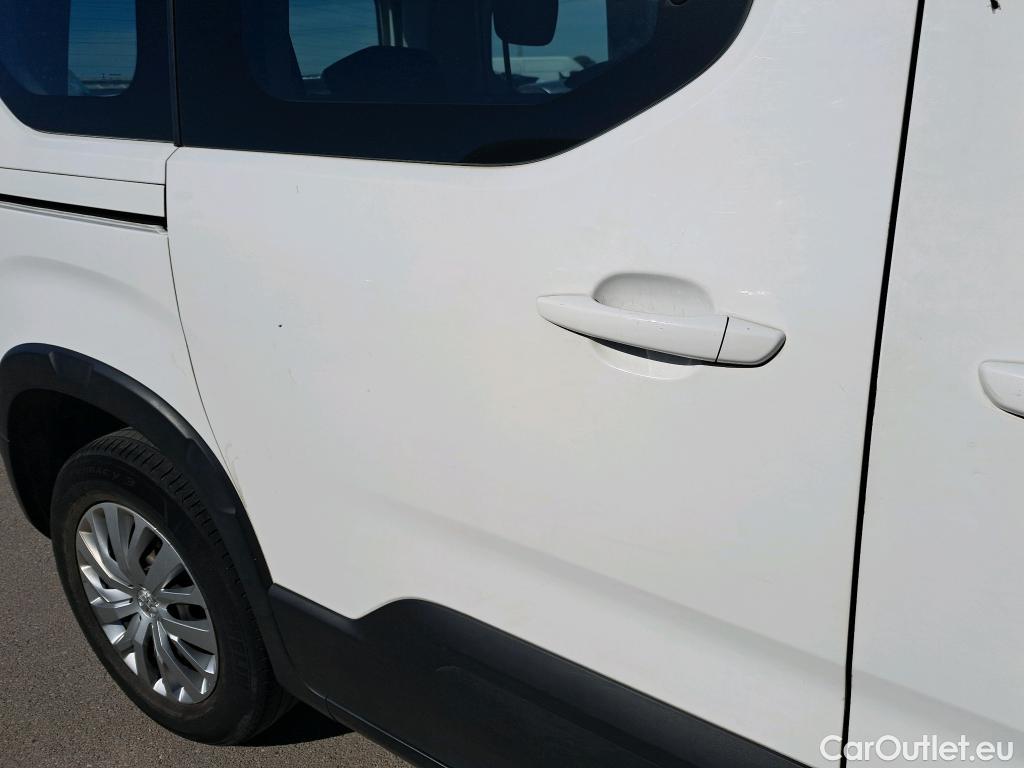  Peugeot  RIFTER PEUGEOT  / 2018 / 5P / monovolumen compacto Active Standard BlueHDi 73kW #11