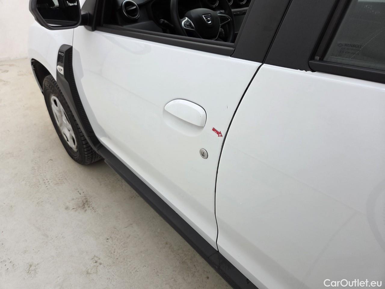  Dacia  Duster 1.5 Blue dCi 115CP Comfort 4WD #2