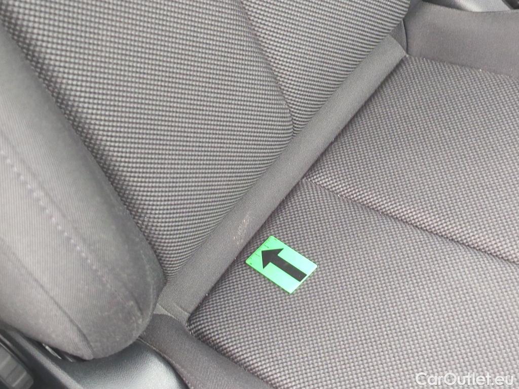  Audi  Q3  Advanced 35 TFSI mild-Hybrid #24