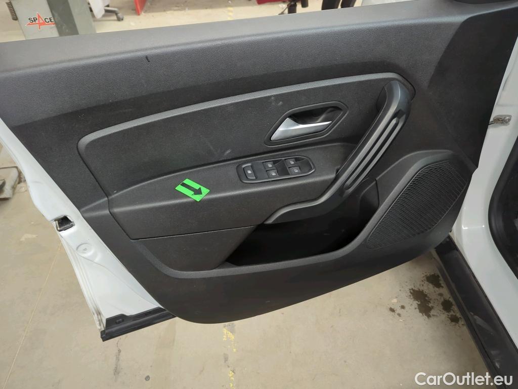  Dacia  Duster 1.5 Blue dCi 115CP Comfort 4WD #7