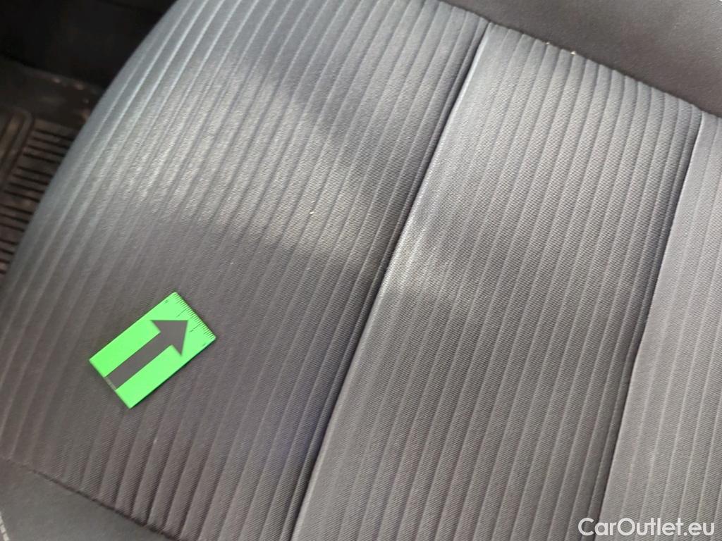  Ford  Kuga 1.5 EcoBoost 150CP Titanium #9