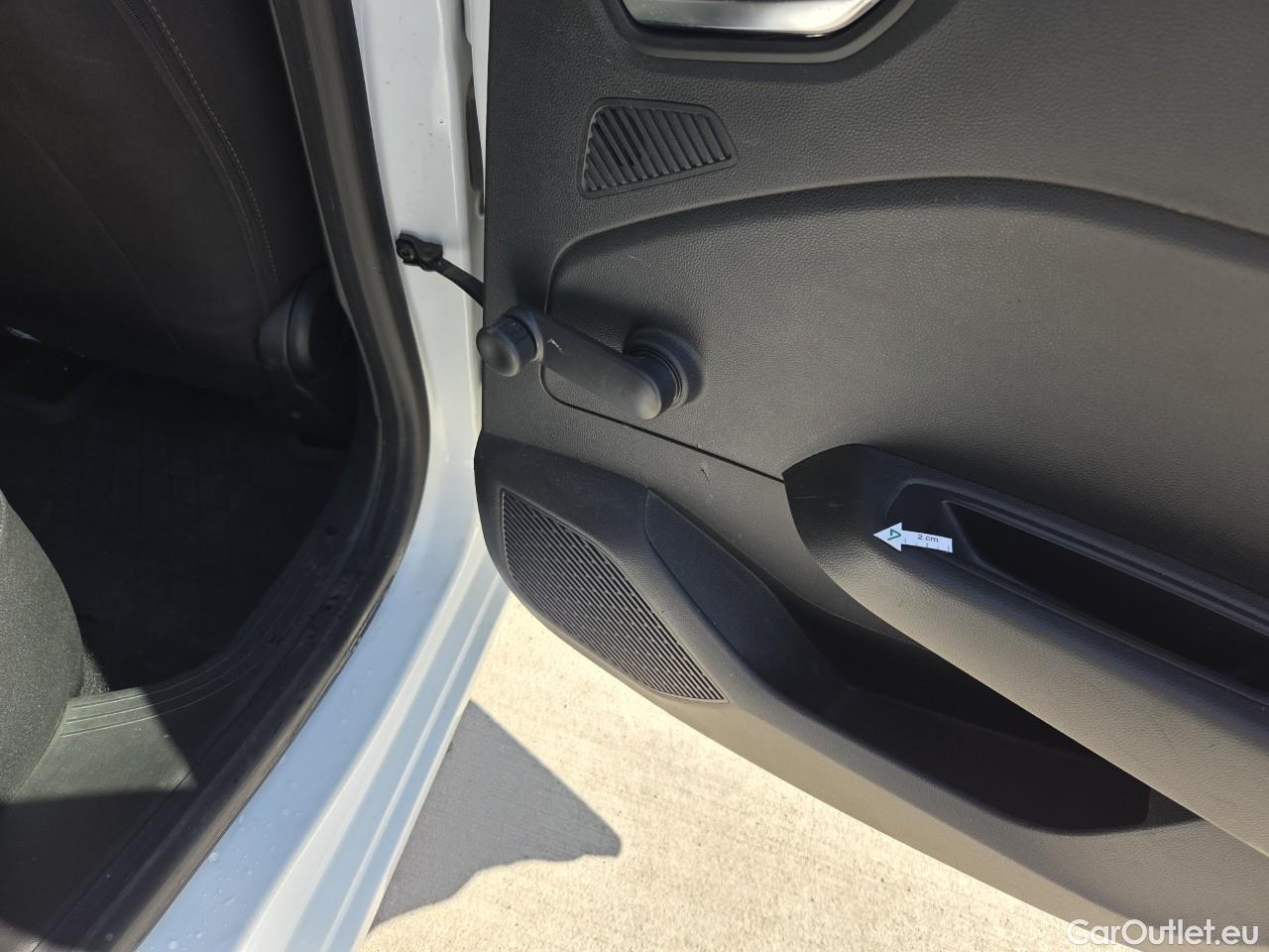  Renault  Clio 1.0 TCe 90CP Life #28