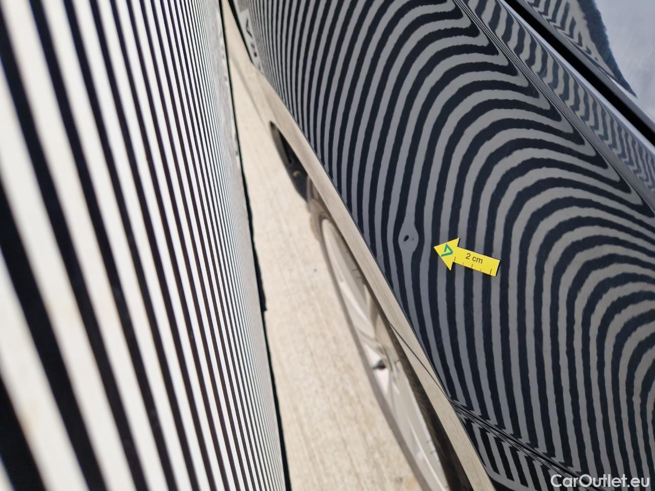  Volkswagen  Golf  Life 1.0 TSI #18