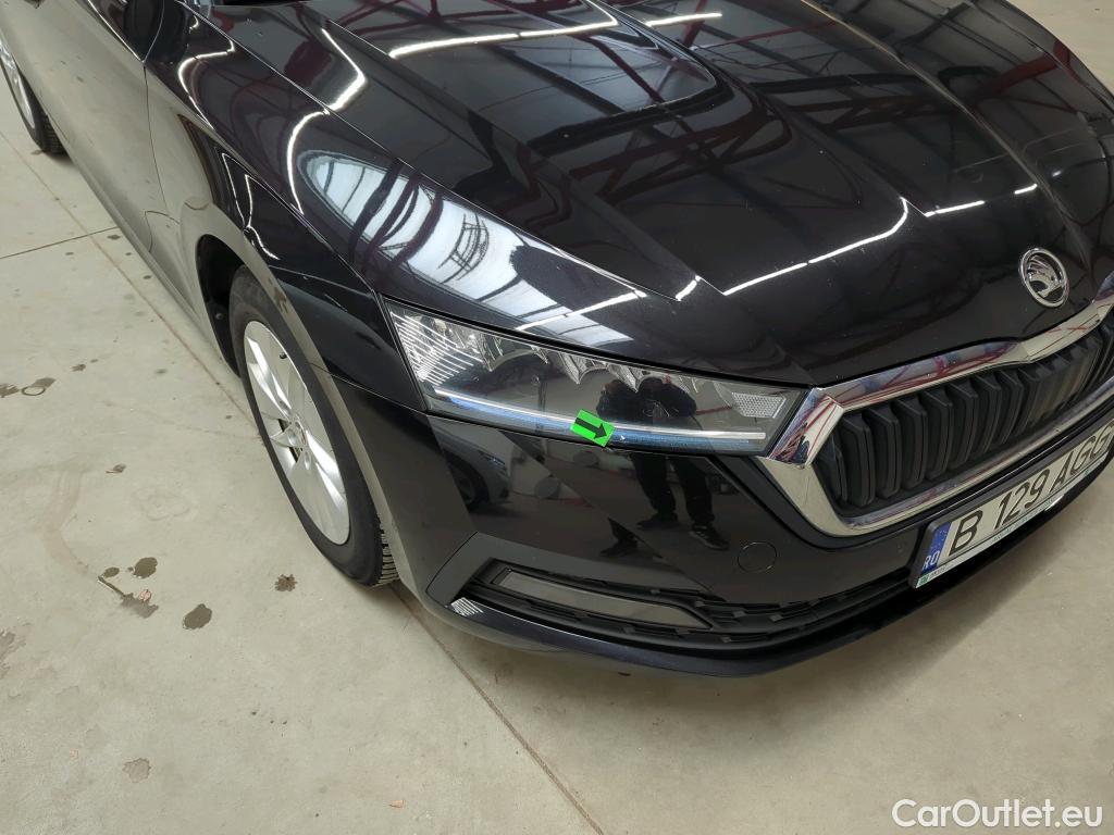  Skoda  Octavia 1.5 TSI MHEV Ambition Combi DSG #1