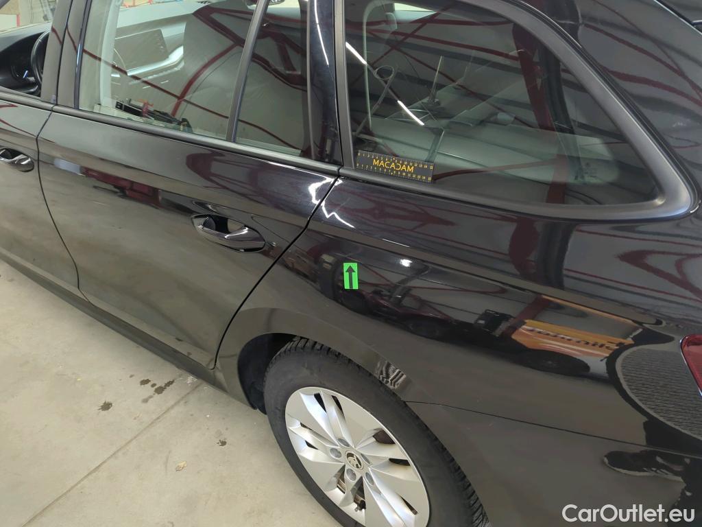  Skoda  Octavia 1.5 TSI MHEV Ambition Combi DSG #17