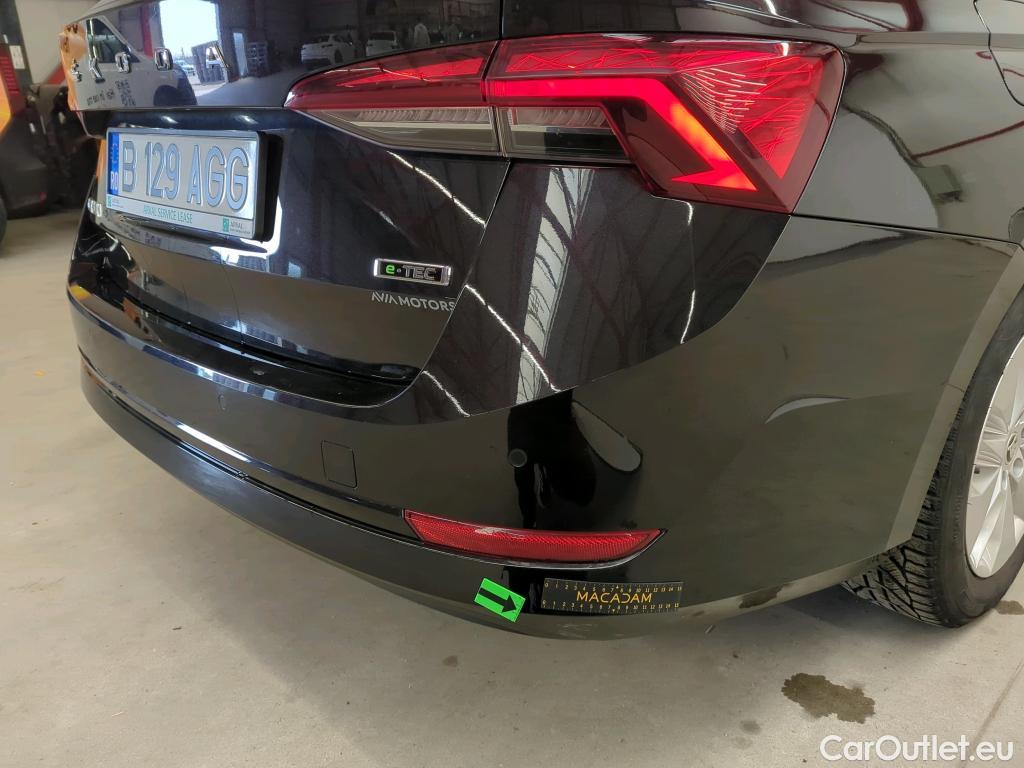  Skoda  Octavia 1.5 TSI MHEV Ambition Combi DSG #9