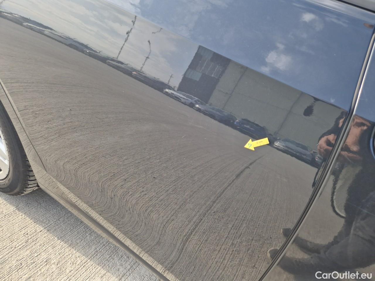  Volkswagen  Golf  Life 1.0 TSI #16