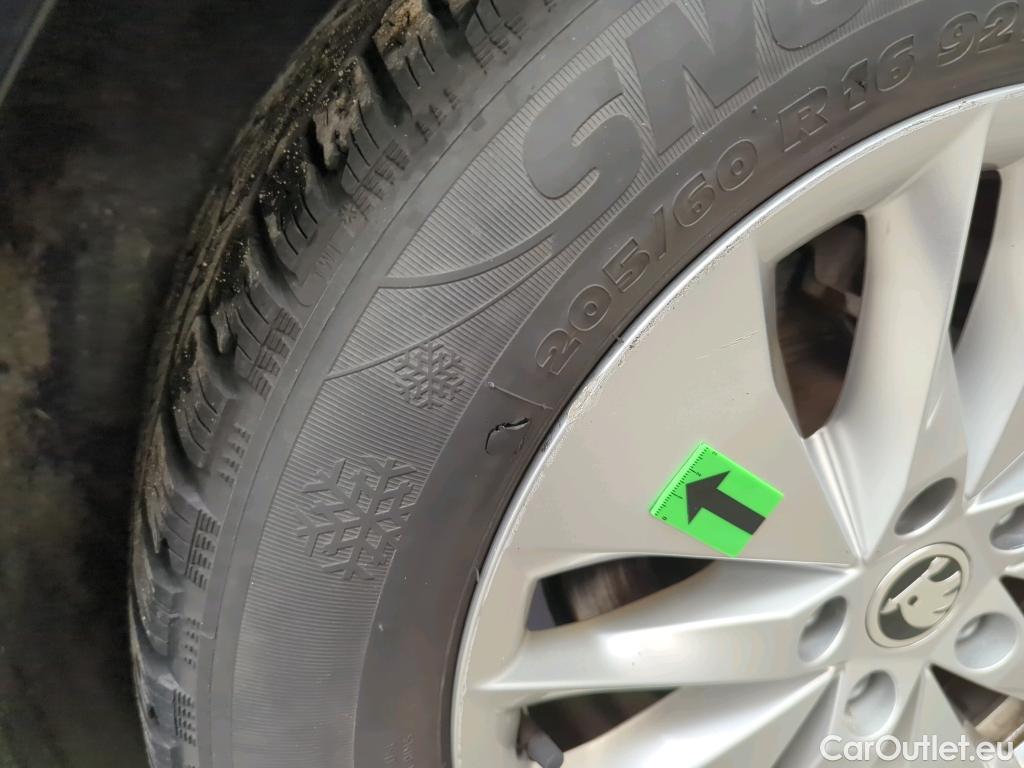  Skoda  Octavia 1.5 TSI MHEV Ambition Combi DSG #24