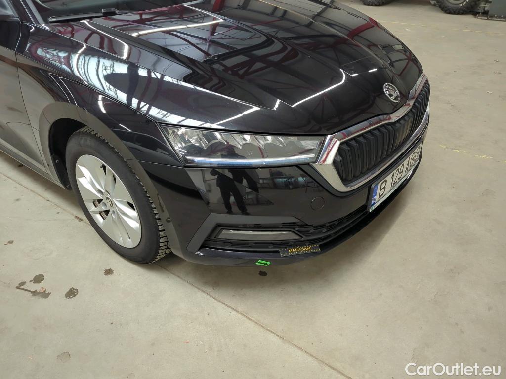  Skoda  Octavia 1.5 TSI MHEV Ambition Combi DSG #15