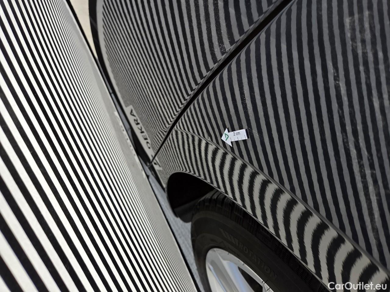  Volkswagen  Golf  Life 1.0 TSI #29