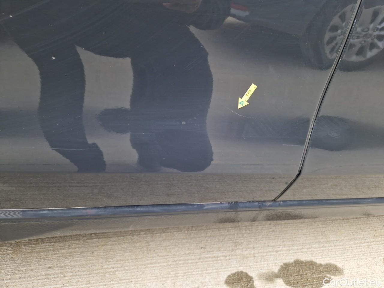  Volkswagen  Golf  Life 1.0 TSI #24