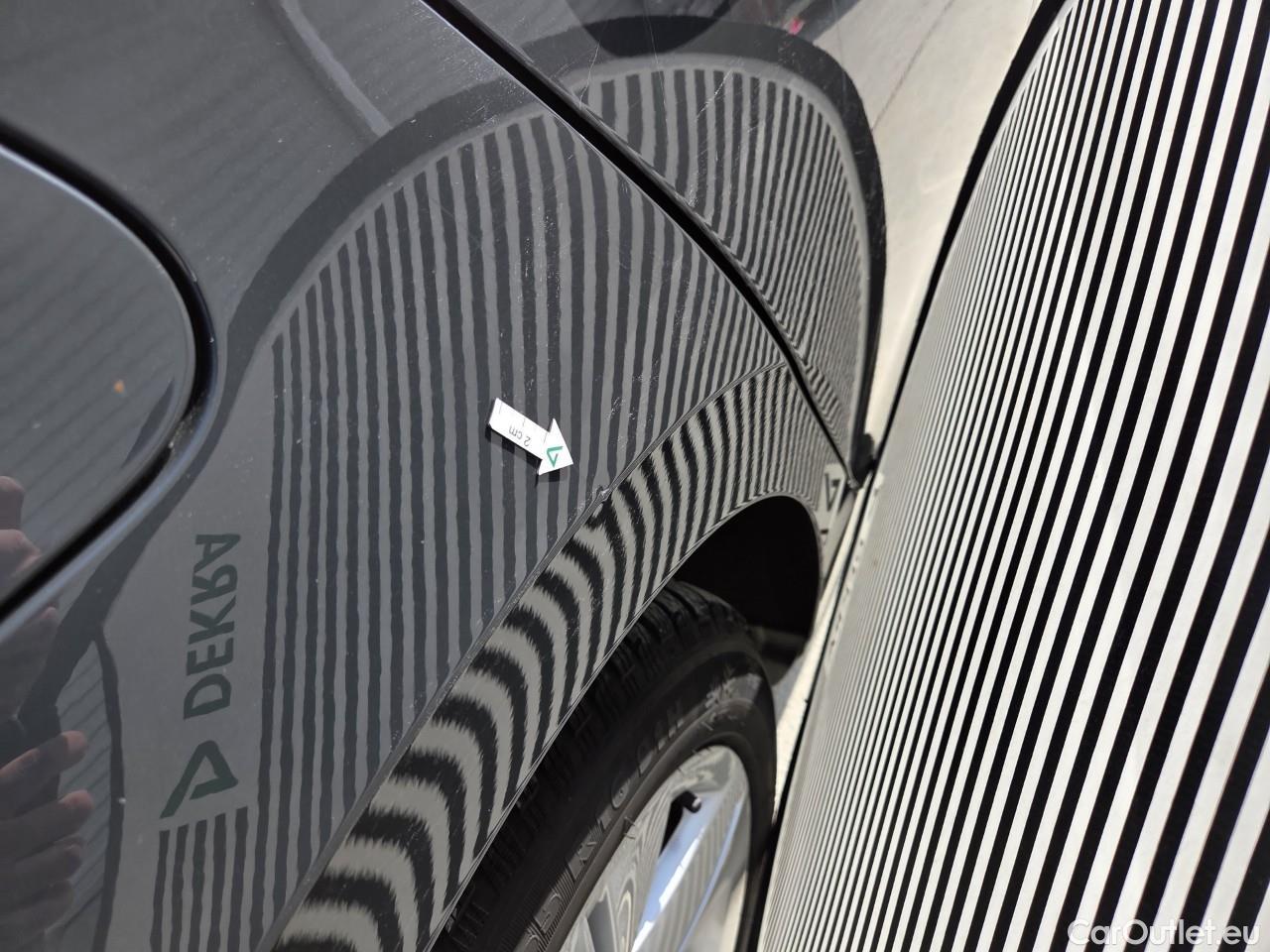  Volkswagen  Golf  Life 1.0 TSI #23