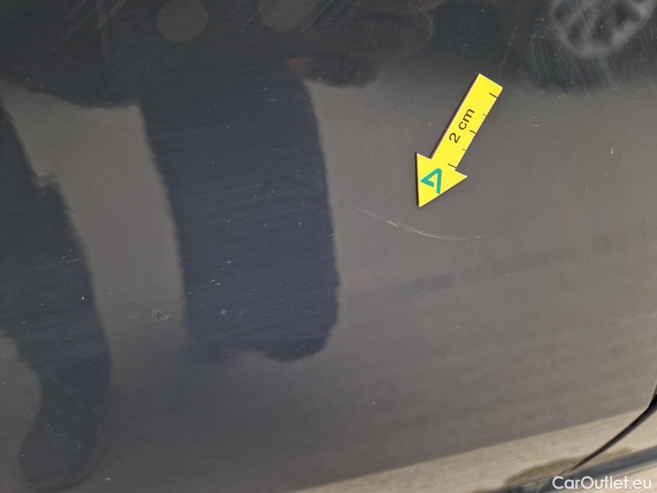  Volkswagen  Golf  Life 1.0 TSI #23