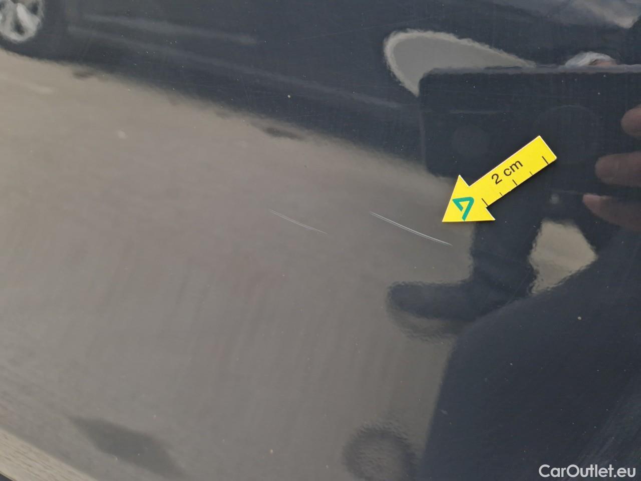  Volkswagen  Golf  Life 1.0 TSI #2