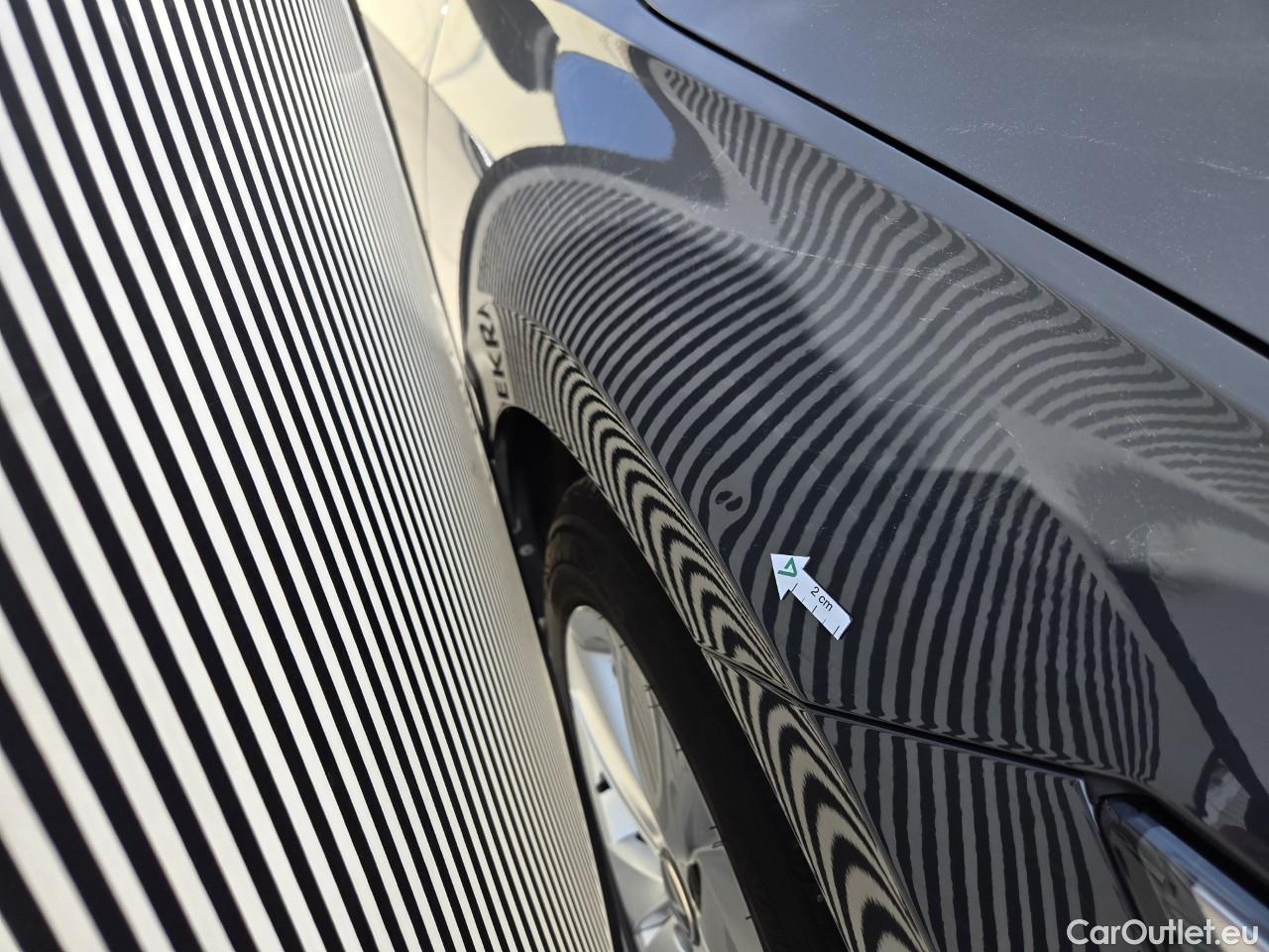  Volkswagen  Golf  Life 1.0 TSI #15