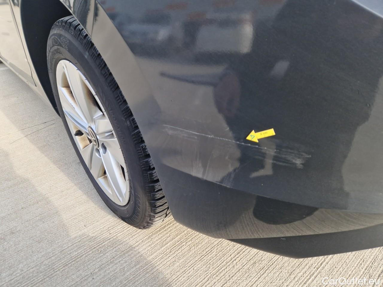  Volkswagen  Golf  Life 1.0 TSI #21