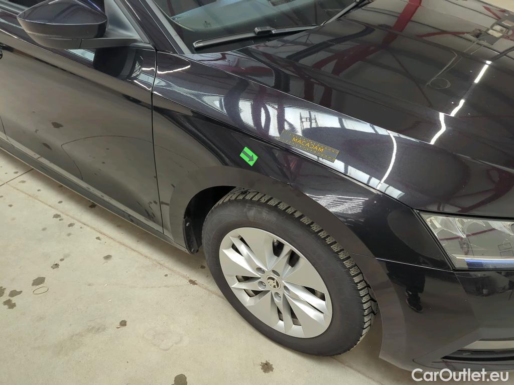  Skoda  Octavia 1.5 TSI MHEV Ambition Combi DSG #19