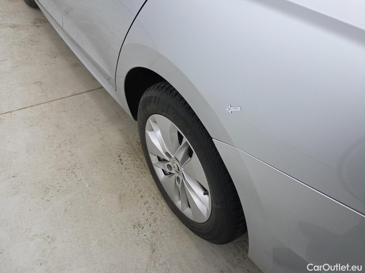  Skoda  Octavia 2.0 TDI 115CP Ambition Combi #29