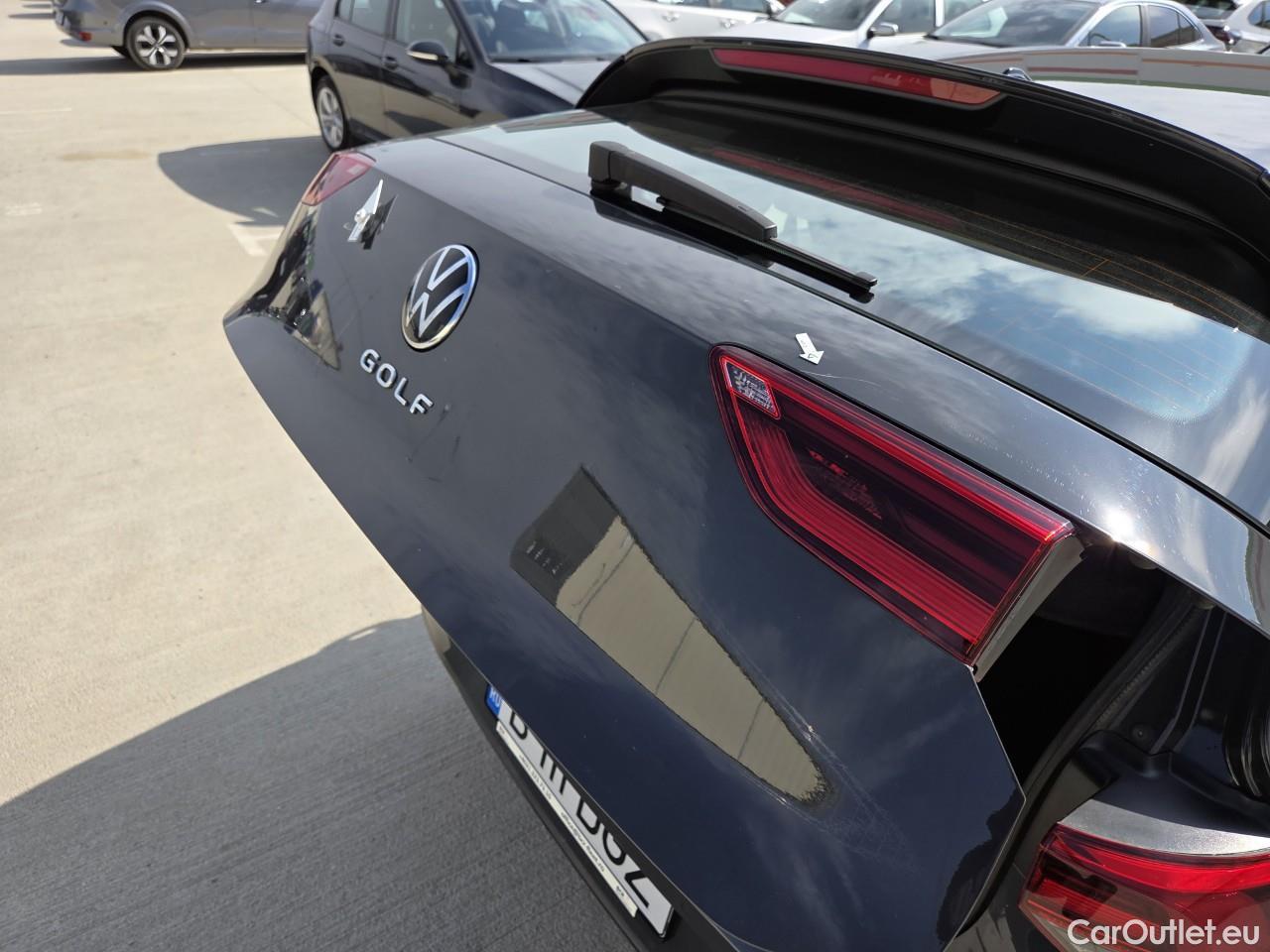  Volkswagen  Golf  Life 1.0 TSI #27