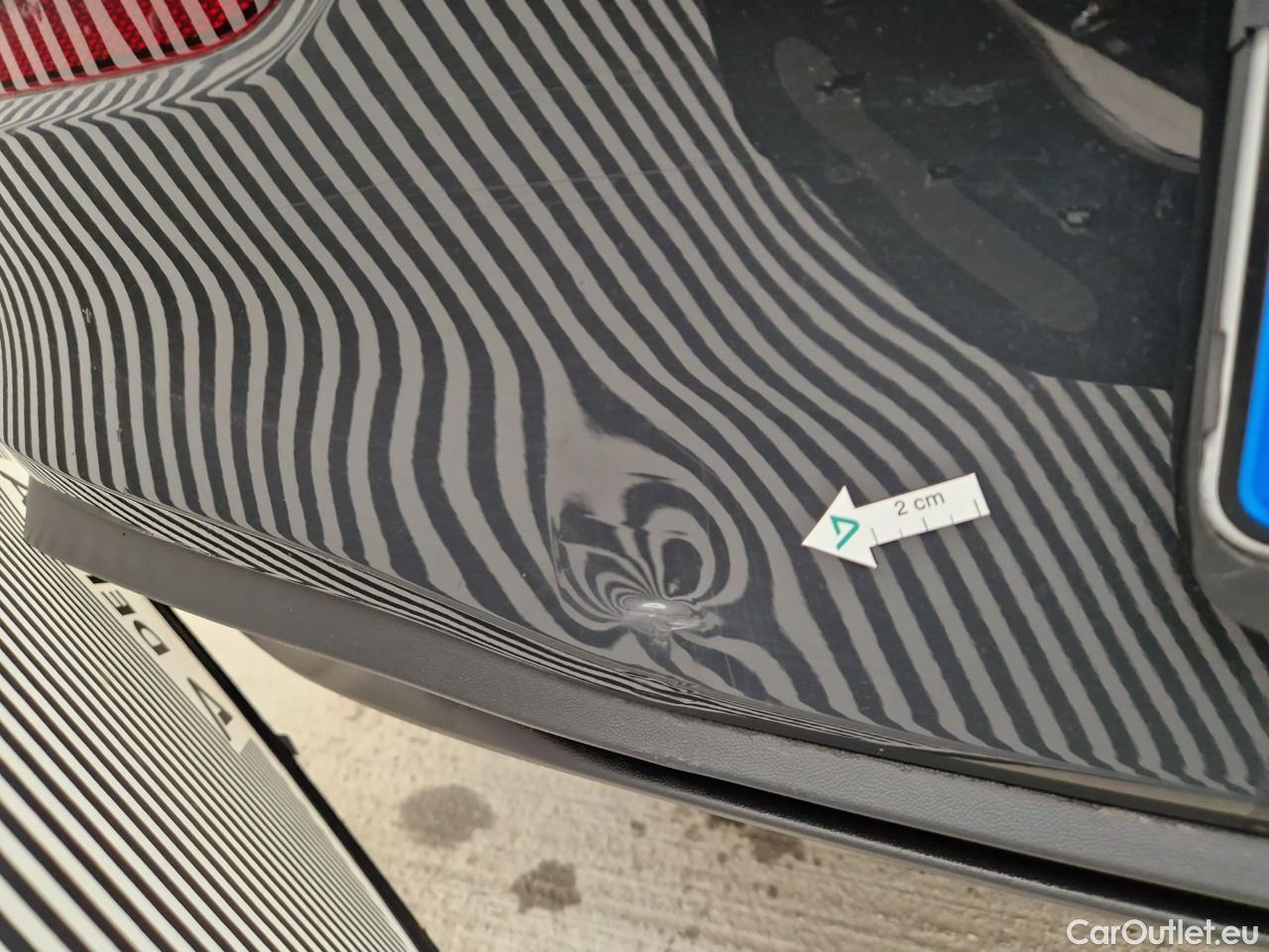  Volkswagen  Golf  Life 1.0 TSI #31