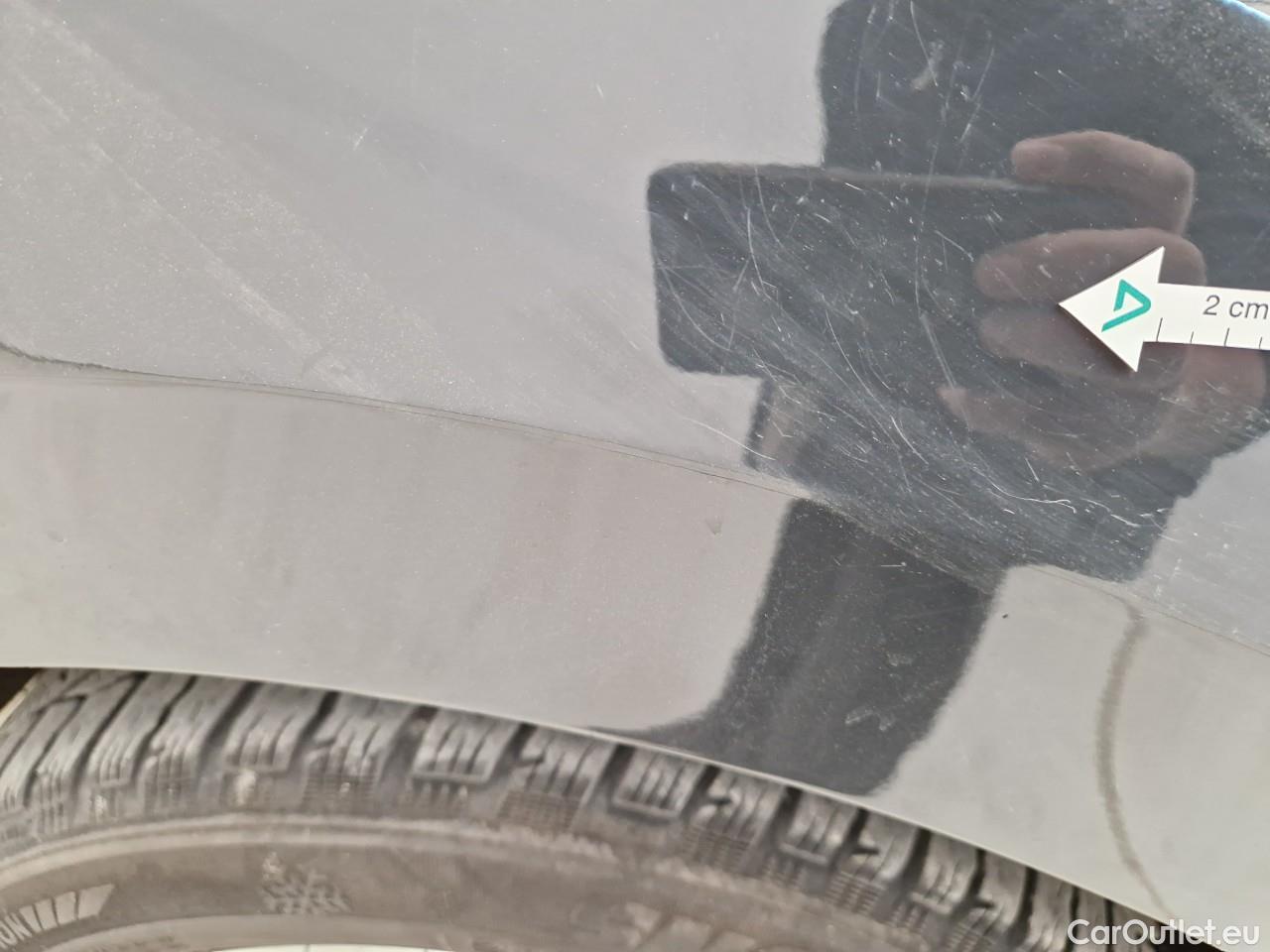  Volkswagen  Golf  Life 1.0 TSI #36